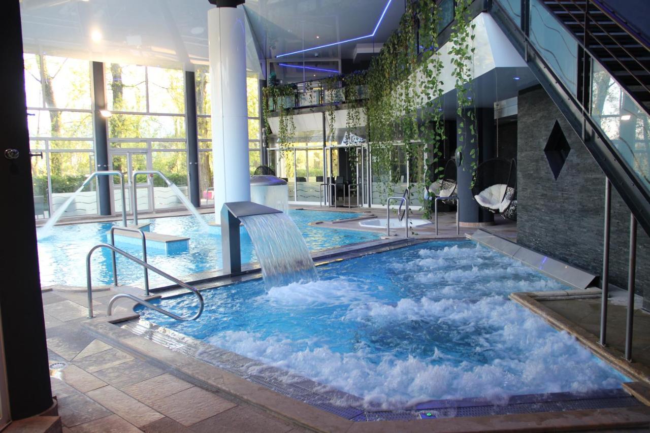 Hotel & Spa Marina D'Adelphia Aix-les-Bains Exterior photo